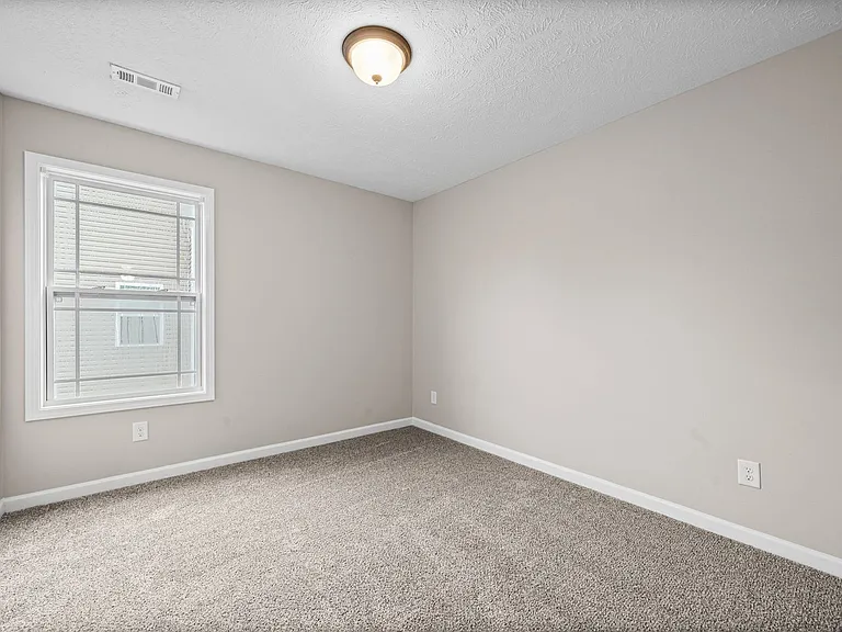 880 Cherry Blossom Ln — Photo 33