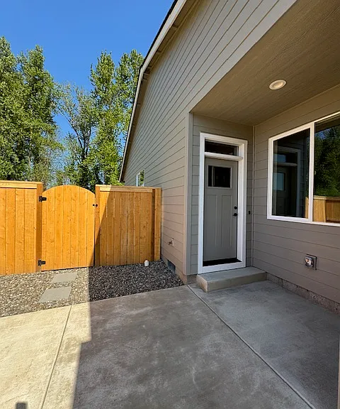 634 Parker Loop — Photo 1