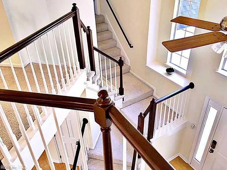 3301 Sacramento Dr — Photo 4