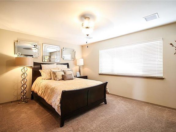 5th image of 852 Nena Shapleigh Ln