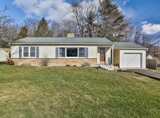 3 Terry Dr, Danbury, CT 06811