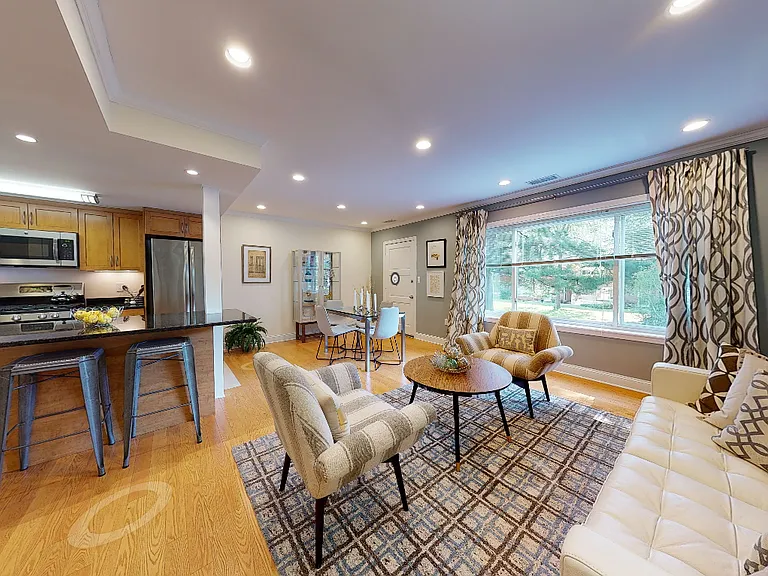 50 Independence Dr #1 — Photo 3