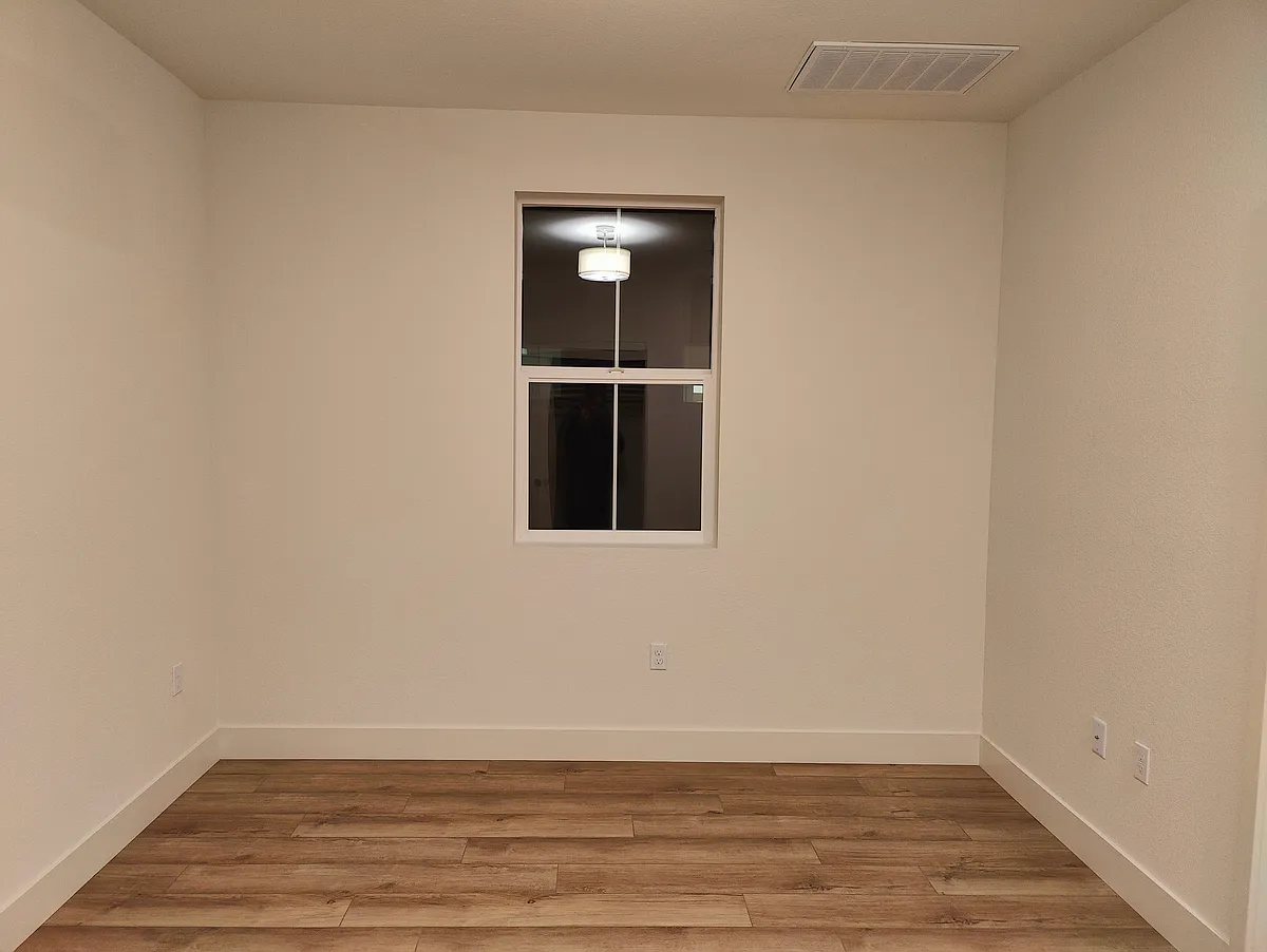 Building Photo - 3601 Singh Ln