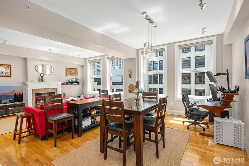 5th image of 1500 4th Avenue #804