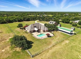 12886 Saint John Rd, Pilot Point, TX 76258