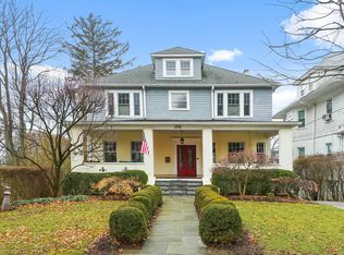 425 Manor Ridge Rd, Pelham, NY 10803