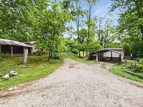 2nd image of 19420 Mudhollow Rd
