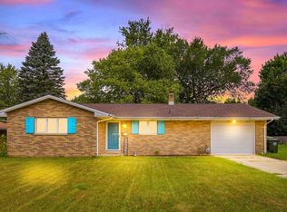 1017 E Eckman St, South Bend, IN