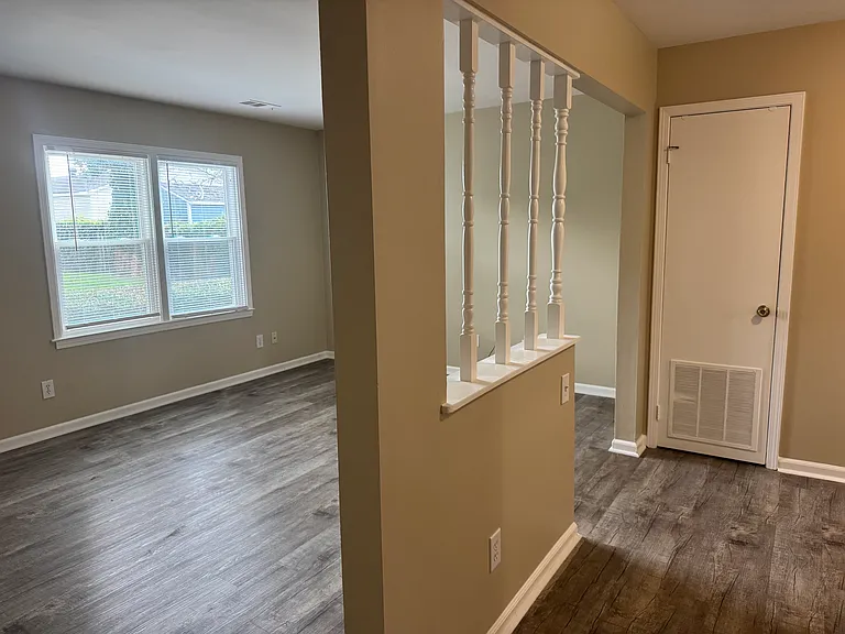 1103 Avenue A NE — Photo 18
