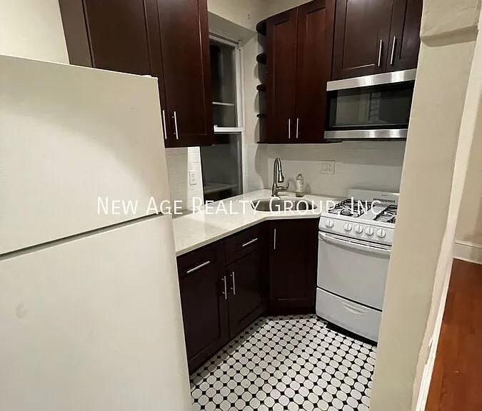 4608 Baltimore Ave #1F — Photo 2