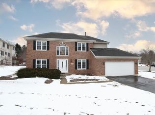 2936 Avalon Dr, Elgin, IL