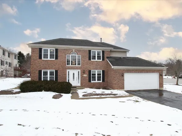 2936 Avalon Dr, Elgin, IL 60124