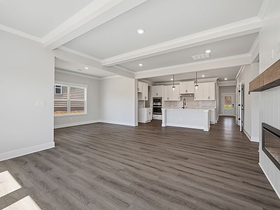 Photo of example home. Selections Features may differ from community.