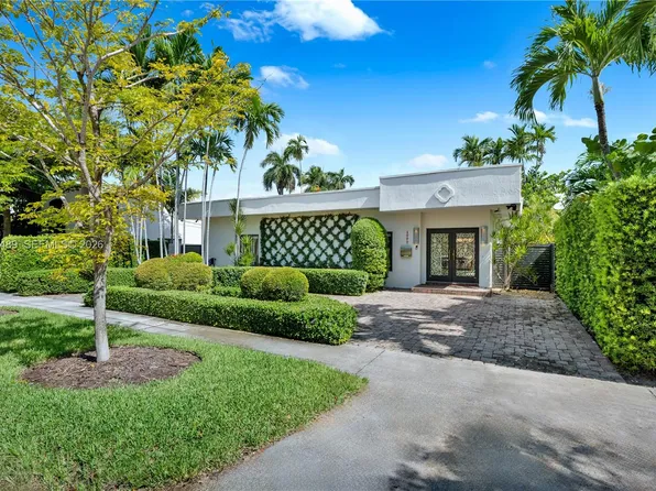 1777 Daytonia Rd, Miami Beach, FL 33141
