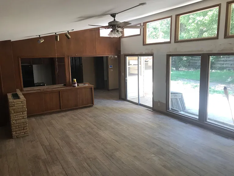 1106 Woodland Dr — Photo 4
