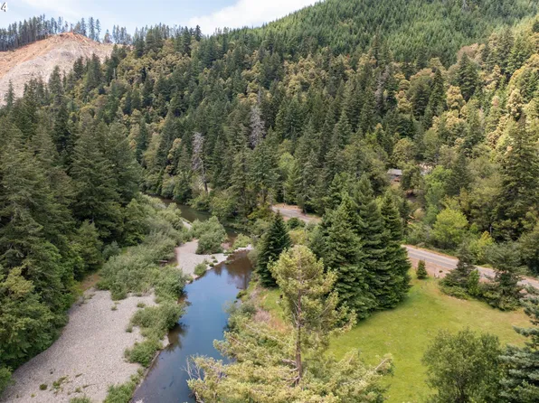95609 Sixes River Rd, Sixes, OR 97476