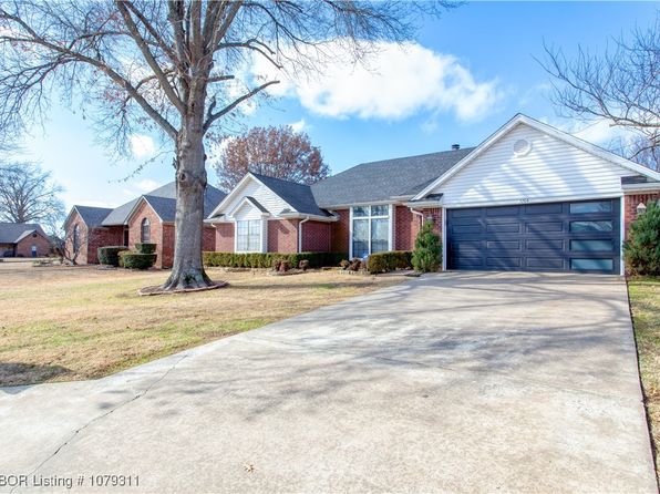 5204 Rosewood Cir, Fort Smith, AR 72903
