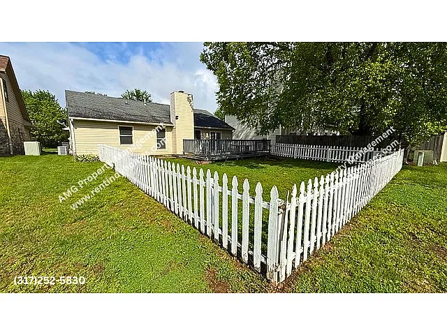 Building Photo - 3661 Roxburgh Ct N