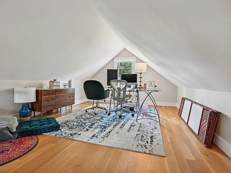 63 E Cedar St — Photo 15