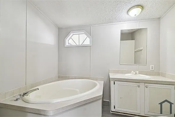 10607 Bay Hills Cir — Photo 14