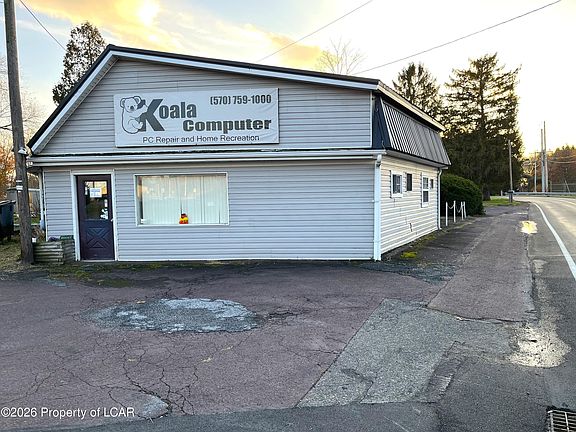 2nd image of 4 E Rittenhouse Mill Rd