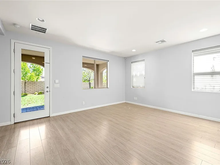 11914 Tres Bispos Ave — Photo 24