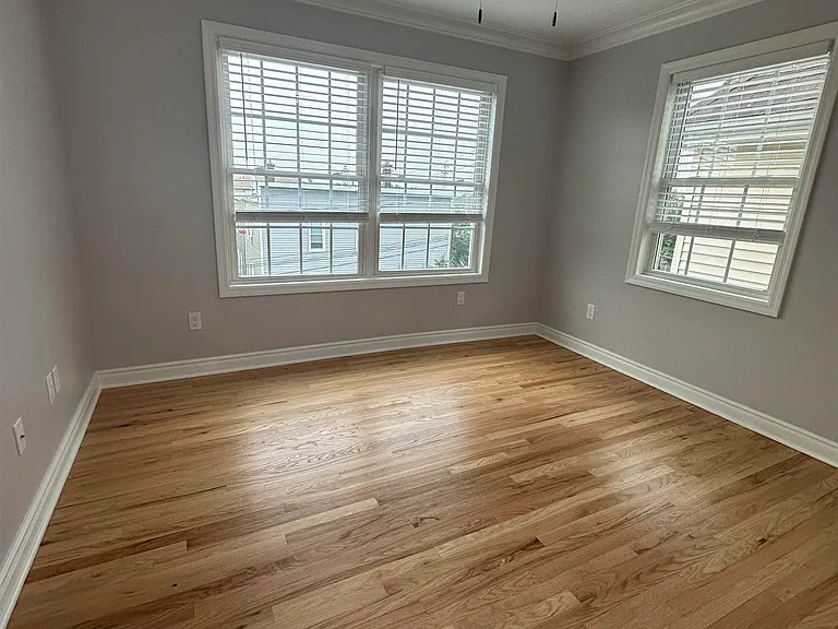 24 New St #2 — Photo 10