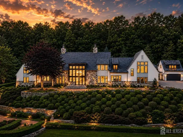 171 Campbell Rd, Far Hills, NJ 07931