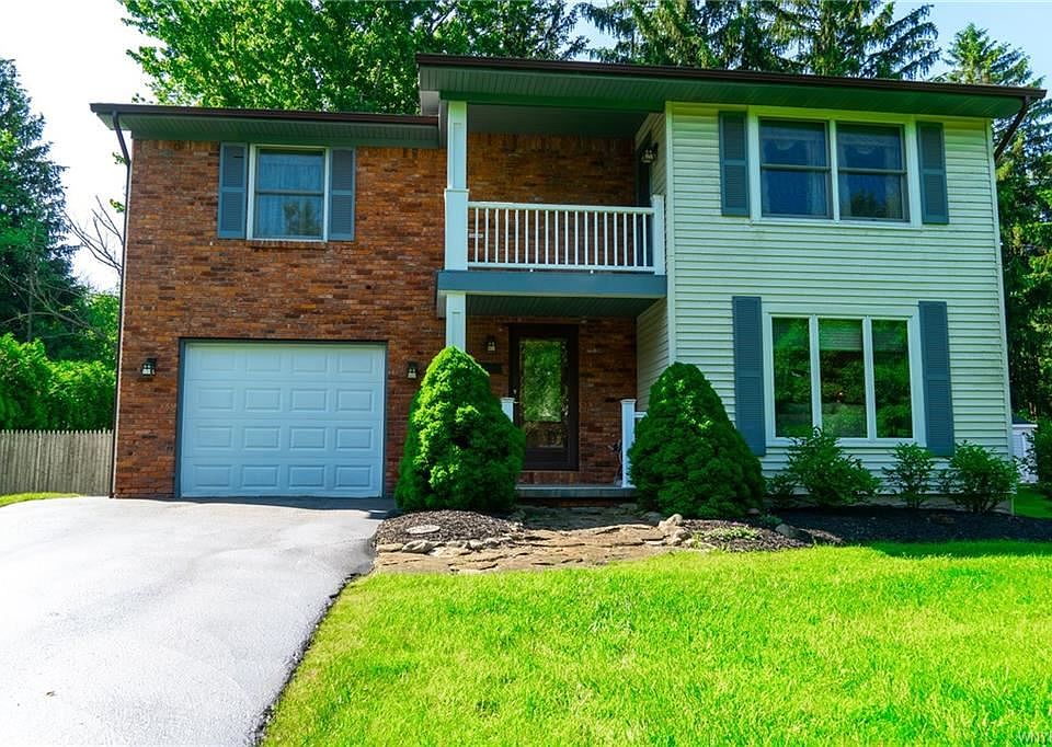 1st image of 801 Martin Dr