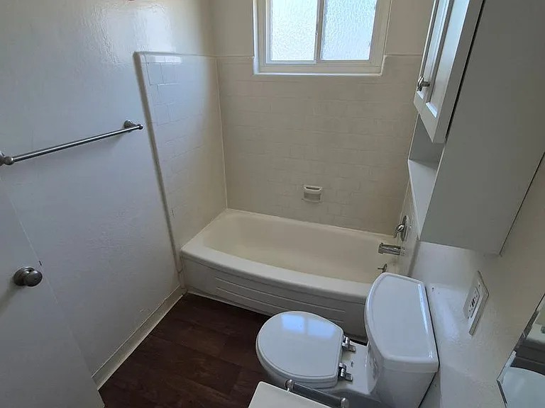 2920-2926 Del Paso Blvd — Photo 16