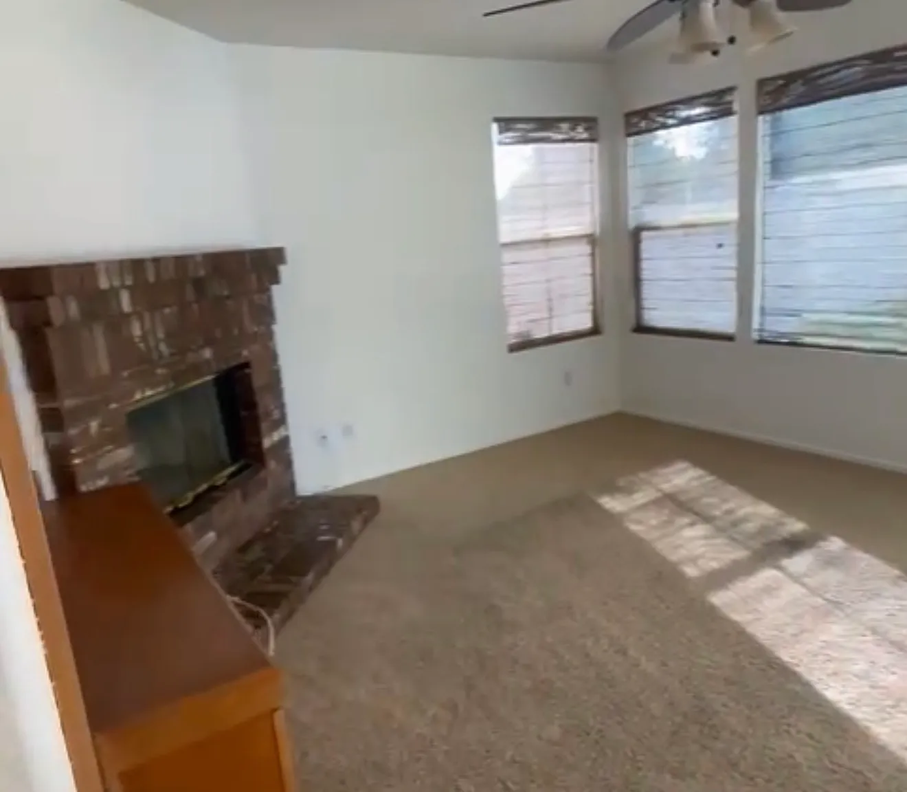 4 bed, 2.5 bath, 2204 sqft, $4,600 — Photo 3