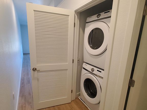 4th image of 230 Church Ave #203
