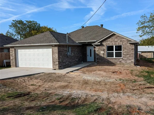 1307 Veterans Of Foreign Wars St, Mineral Wells, TX 76067