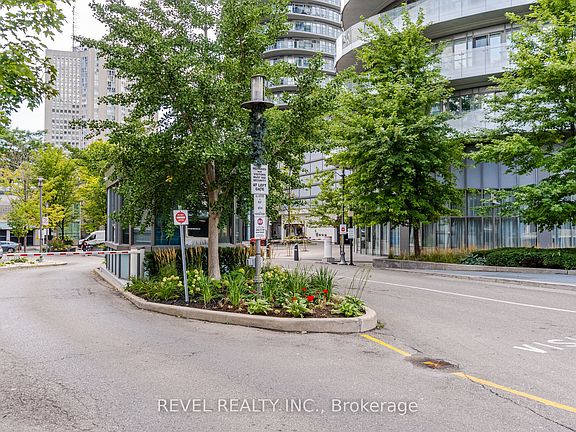 2nd image of 50 Absolute Ave #707