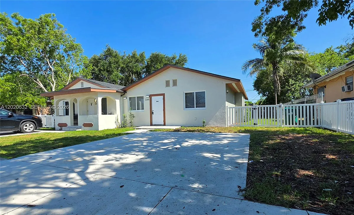 Building Photo - 1068 NW 112th St #1068