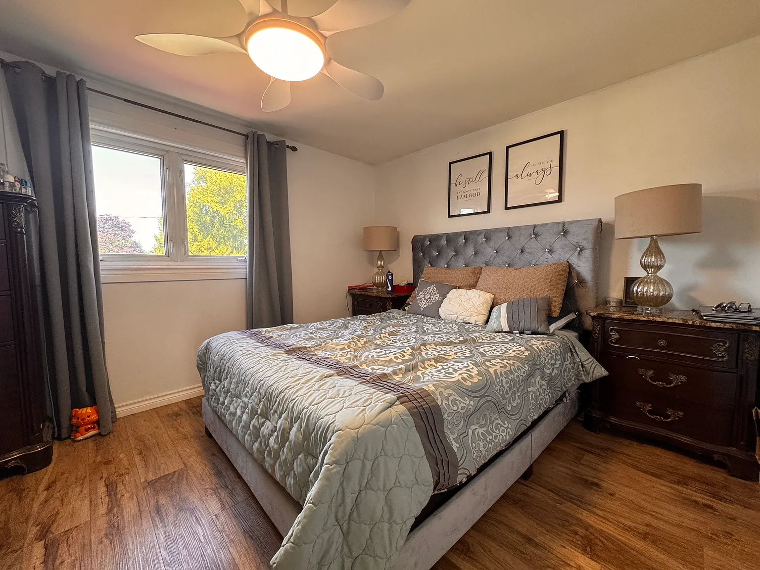 1028 Valentine Drive Cambridge — Photo 2