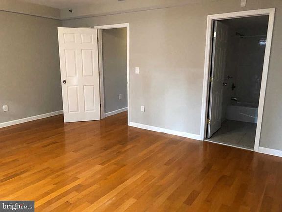 4th image of 445 N 12th St #C