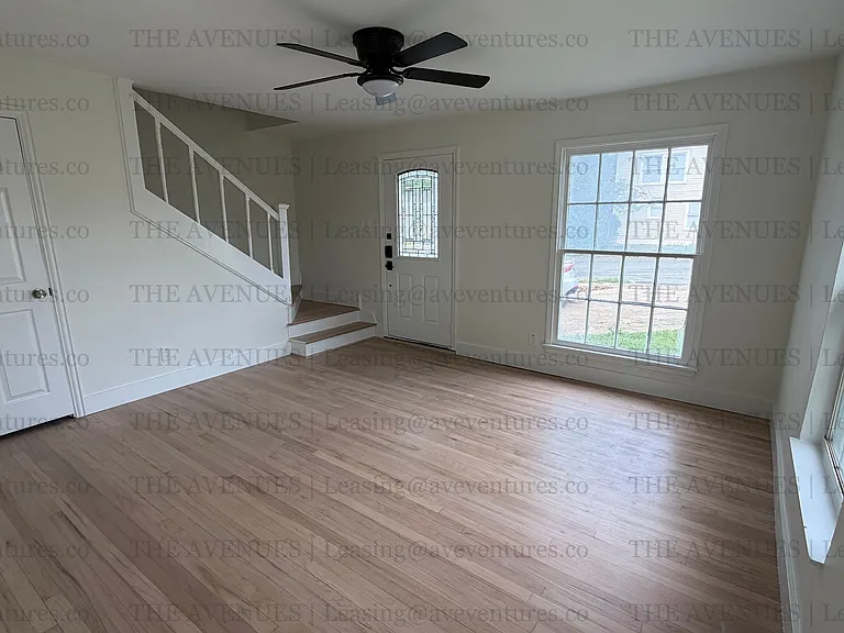 305 N Oak Cliff Blvd — Photo 20