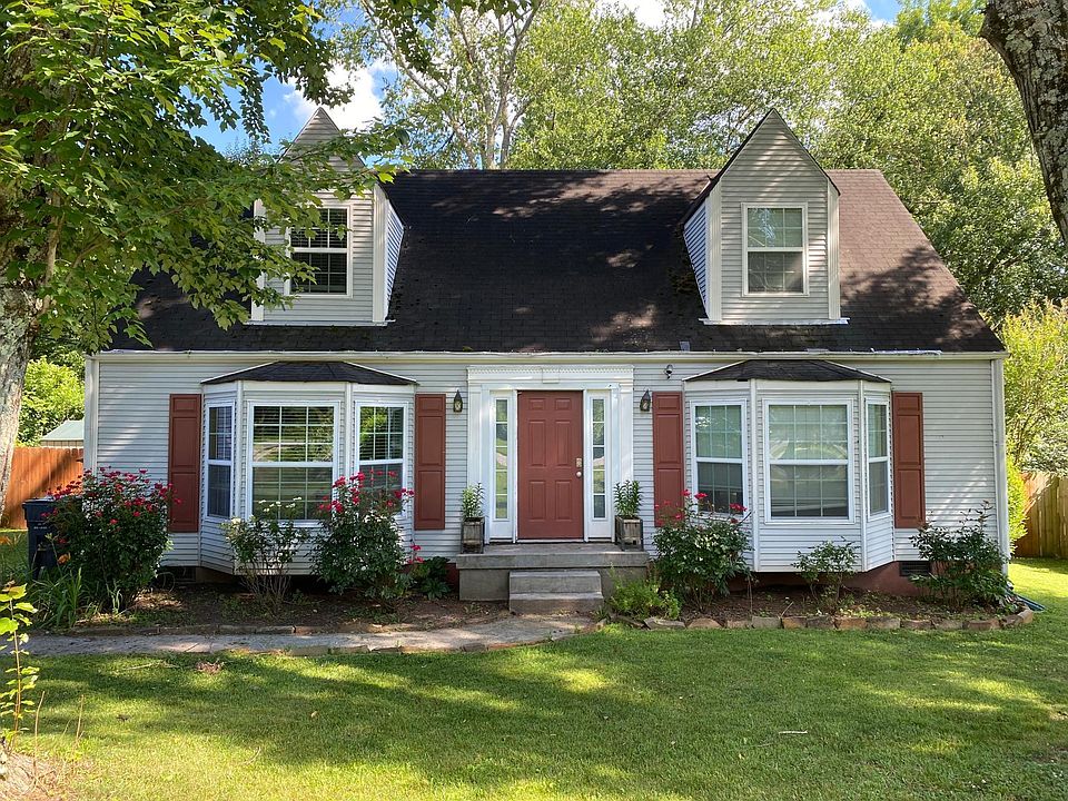 1st image of 2000 Woodrow Dr