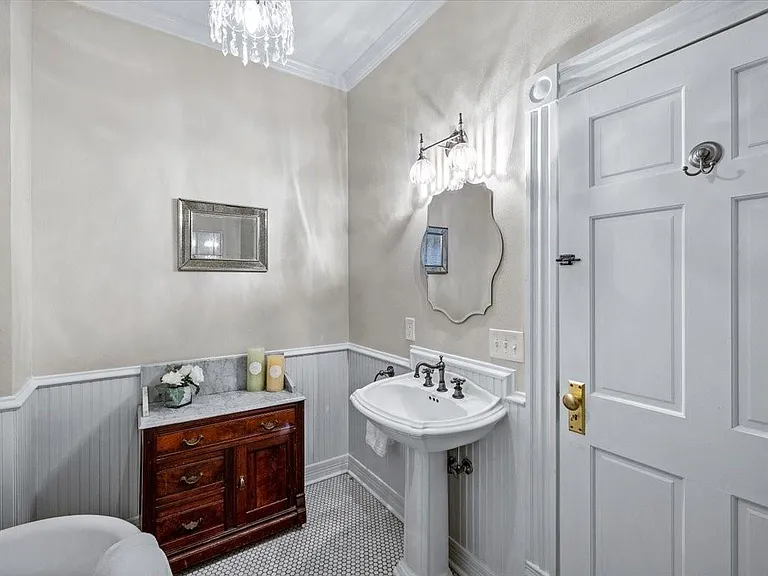 2207 Avenue P — Photo 21