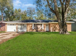 311 Pine St, Lake Jackson, TX 77566