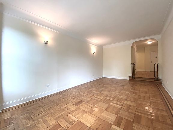 3rd image of 615 W 172nd St APT 5