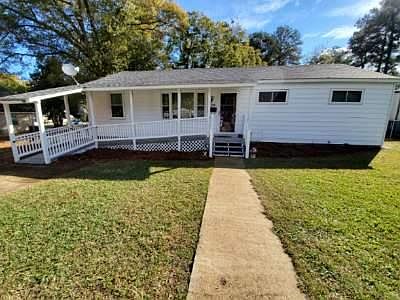 1st image of 408 Starke Dr
