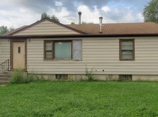 805 N Main St, Blunt, SD 57522