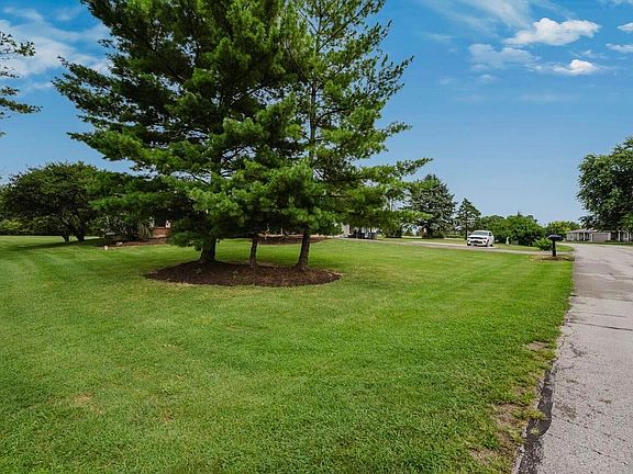 4th image of 7094 Fayette Dr