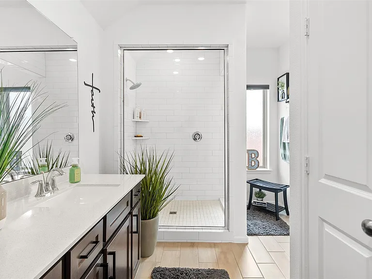 641 Royal Arch Dr — Photo 24