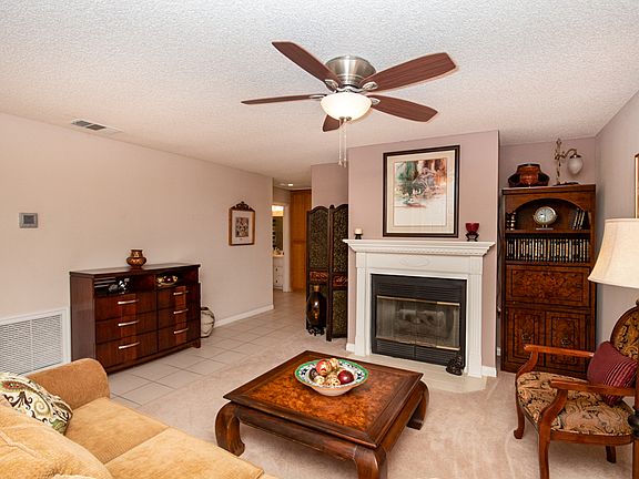 5th image of 1068 Sombra Way