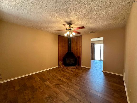 2nd image of 4716 Langford Ln