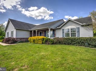 150 Shalom Dr, Denver, PA 17517