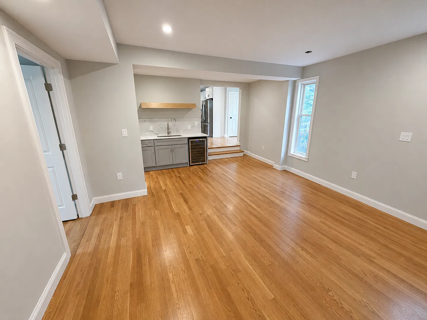 Boston College 13 Bed Home — Photo 2